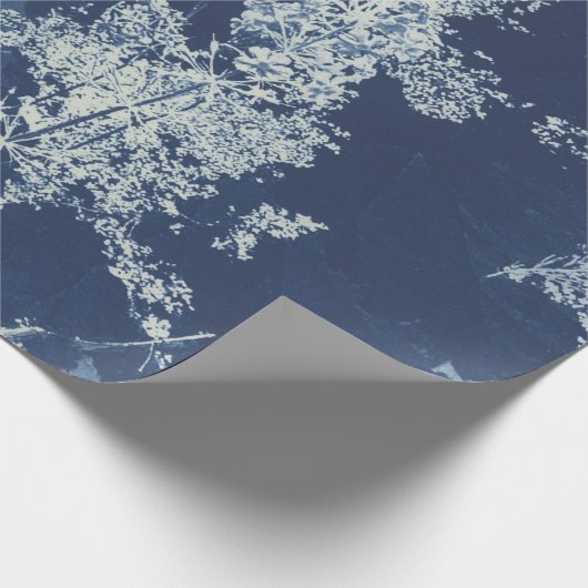 Hedendaagse Blauwe Bloemen Cyanotype Fotografie Cadeaupapier (Hoek)