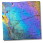 Hedendaagse kleurrijke marmeren steen tegeltje<br><div class="desc">Prachtige en kleurrijke regenboogkleurige labradoriet stenen foto maakt de perfecte achtergrond of accent. Dit is een super close-up van een echte natuurlijke labradorietsteen met blauw, paarse, roze, geel en groen. Let op: omdat het een zeer close-up afbeelding is, heeft het GEEN scherpe lijnen. Het vervaagt een beetje. Trendy hedendaagse Abstract...</div>