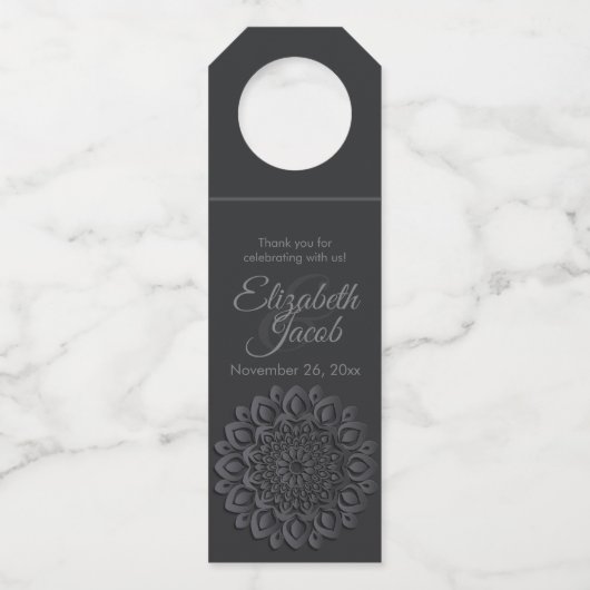 Hedendaagse zwart papier gesneden mandala bruiloft flessenhanger (Voorkant)