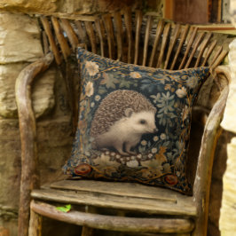 Hedgehog in de Forest William Morris stijl Kussen