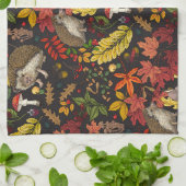 Hedgehogs and autumn forest flora on black theedoek (Gevouwen)