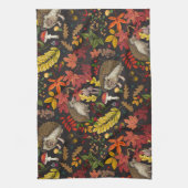 Hedgehogs and autumn forest flora on black theedoek (Verticaal)