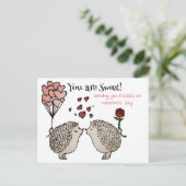 Hedgehogs kussen Valentijns's liefde Feestdagenkaart (Staand voorkant)