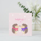 Hedgehugs. Cute Hedégel Kerstmis Feestdagenkaart (Staand voorkant)