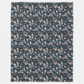 Hedgerow Vines Romping Rabbits Fleece Deken (Voorkant)