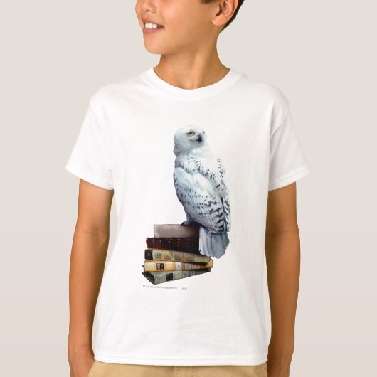 Hedwig op boeken t-shirt (Voorkant)