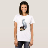 Hedwig op boeken t-shirt (Voorkant volledig)