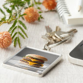 Heerlijke Cheeseburger op Weefsels Sleutelhanger (Zijkant)