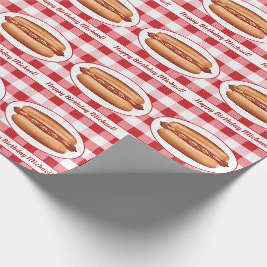 Heet hondenvoer op rode gingham en aangepaste teks cadeaupapier (Hoek)