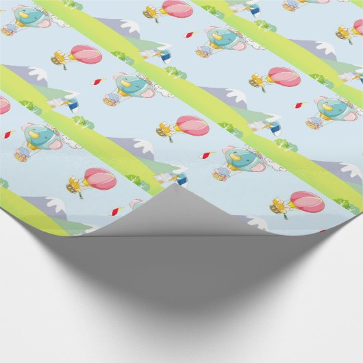 Heet luchtballon op pastelblauwe achtergrond. cadeaupapier (Hoek)