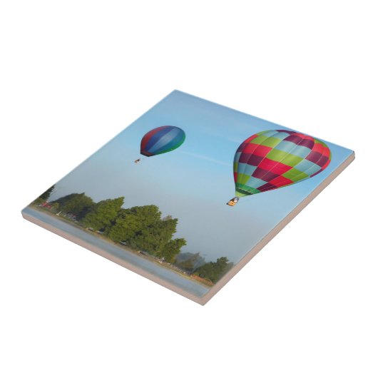 Heet luchtballonnen over een meer, NZ Tegeltje (Zijkant)