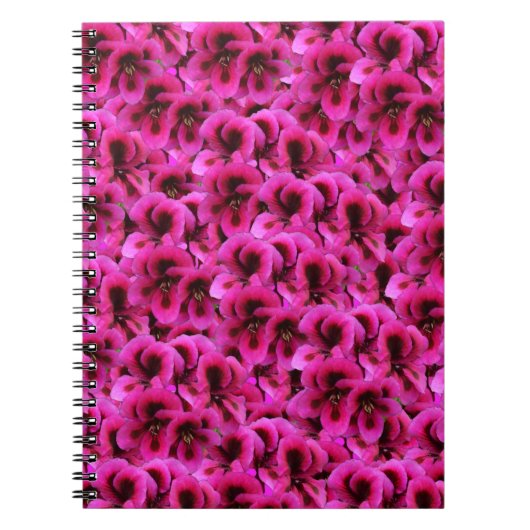Heet magenta Geranium Flowers Notitieboek (Voorkant)