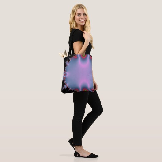 Heet roze en blauwe fractal tote bag (Op model)