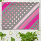 Heet roze en grijs polka dot gestreepte handdoek (Gevouwen)