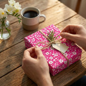 Heet roze en wit bloemmotief inpakpapier vel