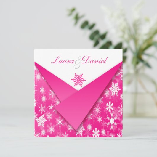 Heet Roze en Wit Sneeuwvlokken Bruiloft Uitnodigin Kaart (Staand voorkant)