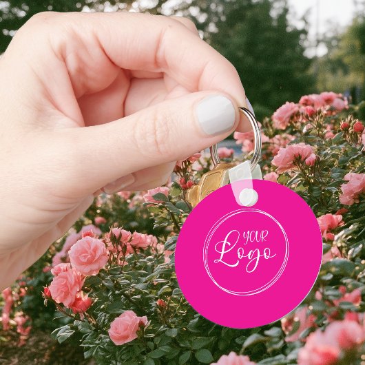 Heet Roze en Witte Minimalistische QR-code Sleutelhanger
