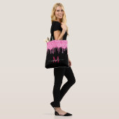 Heet Roze Glitter Drip Monogram Naam Zwart Canvas  Tote Bag (Op model)