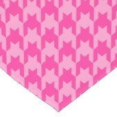 Heet roze houndstooth ruitontwerp korte tafelloper (Hoek)