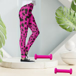 Heet Roze Leopard Safari Print Leggings<br><div class="desc">Hot Pink Safari luipaard print leggings zijn een gedurfde en modieuze keuze met een levendige Hot Pink achtergrond en een ingewikkeld luipaard printpatroon. De unieke combinatie van de opvallende Hot Pink kleur en de klassieke luipaardprint creëer is een boeiende versmelting van moderne en animalistische esthetiek. Deze leggings zijn veelzijdig, geschikt...</div>