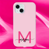 Heet roze moderne script meisjesachtige monogramna iPhone 15 case