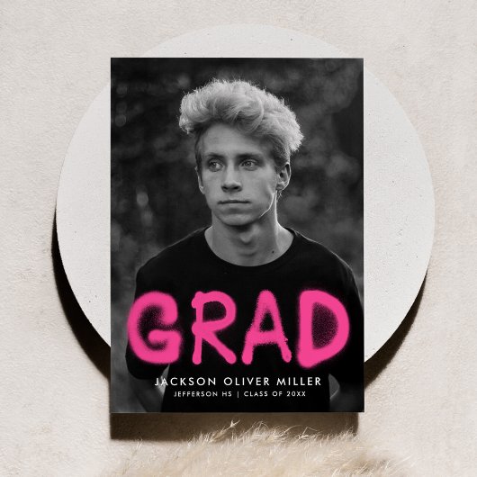 Heet Roze Spuitverf Typografie Foto Afstuderen Aankondiging