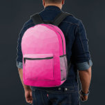 Heet roze verloop geometrisch mesh patroon bedrukte rugzak<br><div class="desc">Rugzak bedrukt met het patroon van een warm roze verloop geometrisch gaas. Cool fashion accessoire tas voor iedereen. Helder roze driehoek geometrisch gaas met een lichte tot donkere ombre verloop design.</div>