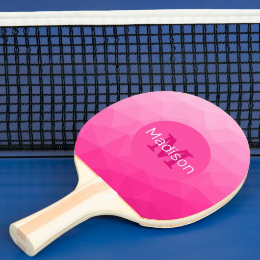 Heet roze verloop geometrisch meshpatroon monogram tafeltennisbatje (Insitu)