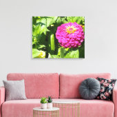 Heet Roze Zinnia Canvas Afdruk (Insitu (Woonkamer))
