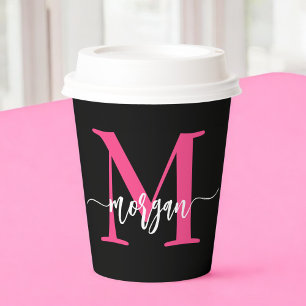 Heet Roze Zwart Moderne Script Meisjesachtig Monog Papieren Bekers