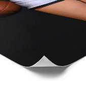 Heet Vrouw Football Speler Tegen Zwart Poster (Hoek)