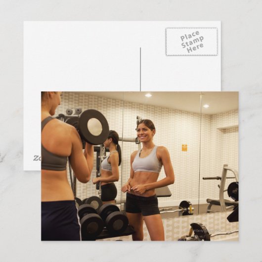 Hefgewichten in de gym briefkaart (Voorkant / Achterkant)