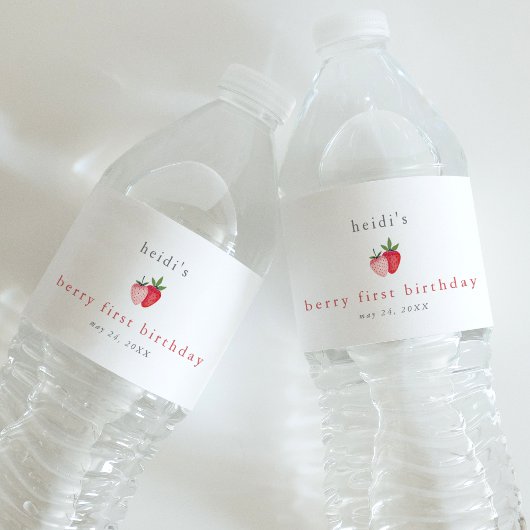 HEIDI Cute Strawberry Girl Berry First Birthday Waterfles Etiket