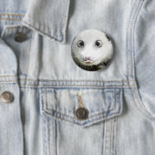 Heidi The Cross Eyed Opossum Ronde Button 5,7 Cm (In situ)