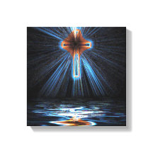 Heilig Kruis weerspiegeld in het water