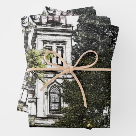 Heiligdom tussen de bomen inpakpapier vel (In situ)