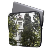 Heiligdom tussen de bomen laptop sleeve (Voorkant Links)