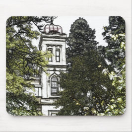 Heiligdom tussen de bomen muismat