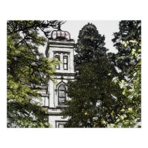 Heiligdom tussen de bomen