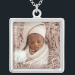 Heilige Baptisme Elegant Modern Chic Heart Baby Fo Zilver Vergulden Ketting<br><div class="desc">Dit eenvoudige en moderne ontwerp bestaat uit serif typografie en voegt een aangepaste foto toe,  voeg de naam van de baby toe en maand en jaar van baptisme</div>