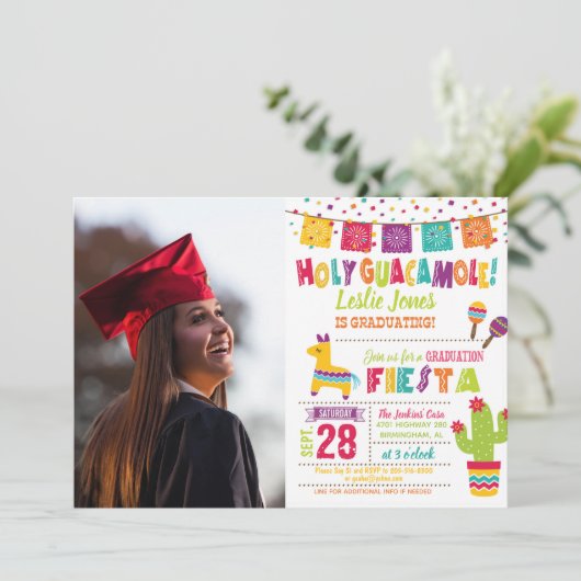 Heilige Guacamole Afstuderen Uitnodiging Piñata PH (Staand voorkant)