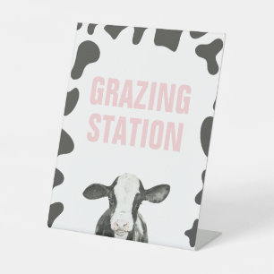 Heilige Koe 1e Verjaardag Grazing Station Voedsel  Reclamebord Met Voetstuk
