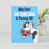 Heilige Koe 55th Birthday Funny Cartoon Invite Kaart (Staand voorkant)