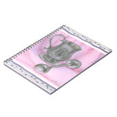 Heirloom Cup & Rattle on Paarse Achtergrond Notitieboek (Linkerzijde)