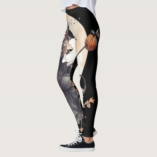 Hek en kat met Harvest Moon en Ravens Leggings (Links)