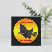 Heks gewoon vliegen door Halloween party uitnodigi Kaart (Staand voorkant)
