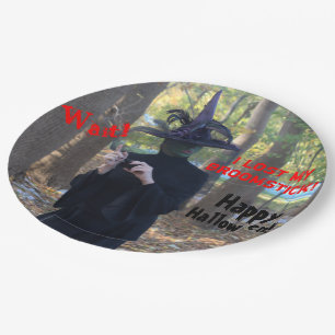 Heks in paniek in het bos Leuk Halloween Papieren Bordje