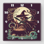 Heks maakt drankjes onder een gloeiende maan vierkante klok (Voorkant)