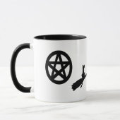 Heks op een bezem en pentakels mok (Links)