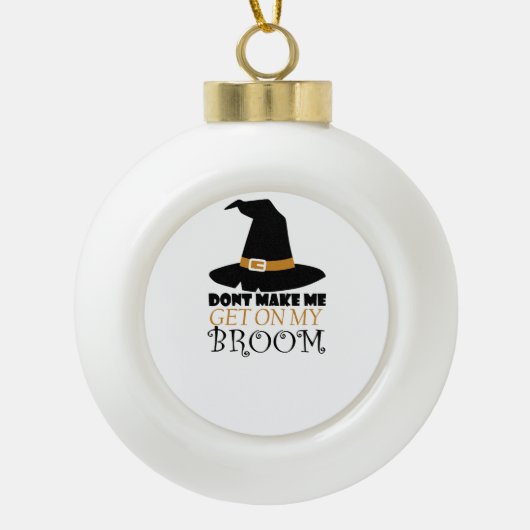 Heks op Halloween Keramische Bal Ornament (Voorkant)